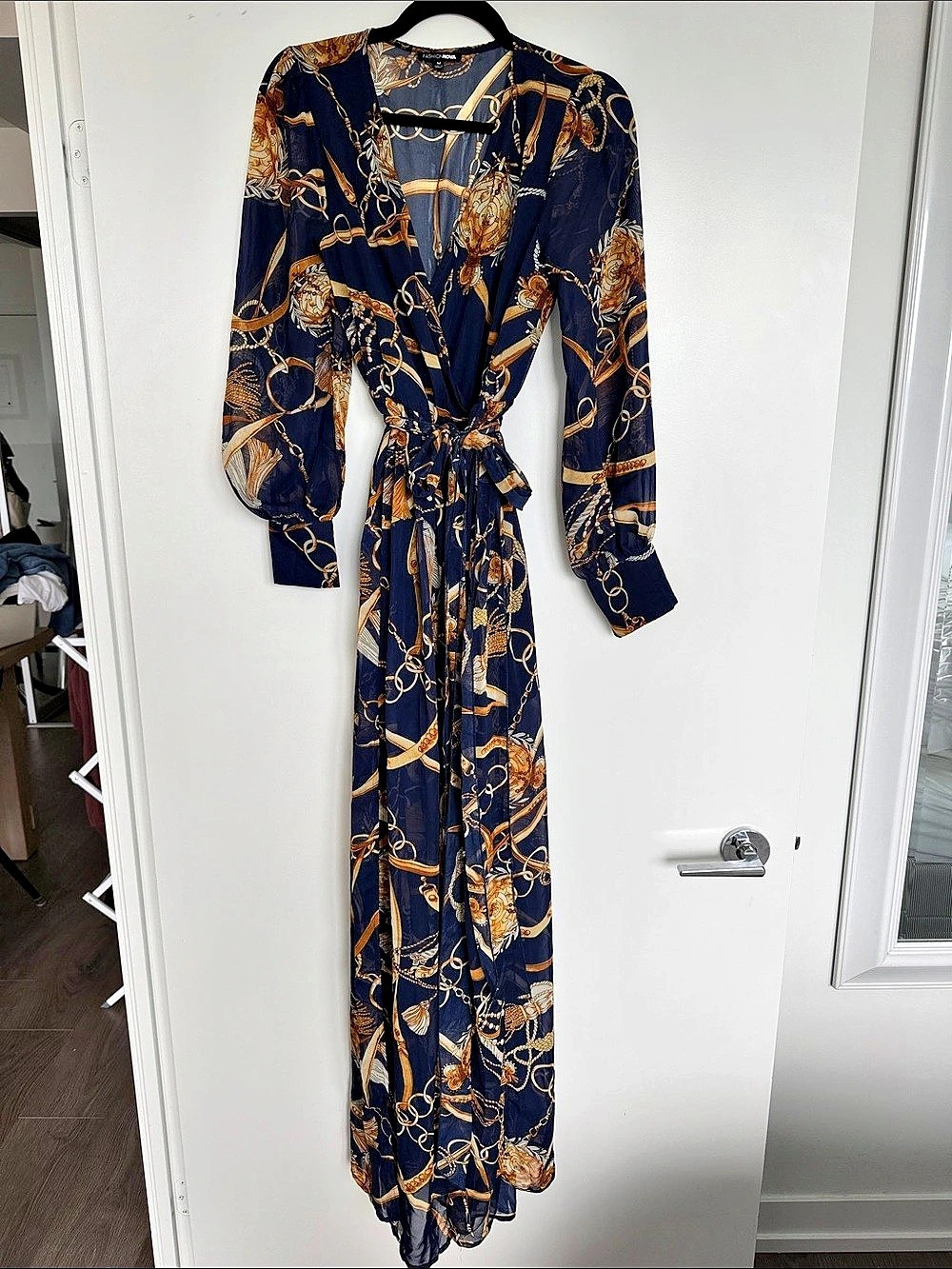 Fashion Nova Chain Print Maxi Dress Size Medium Like New